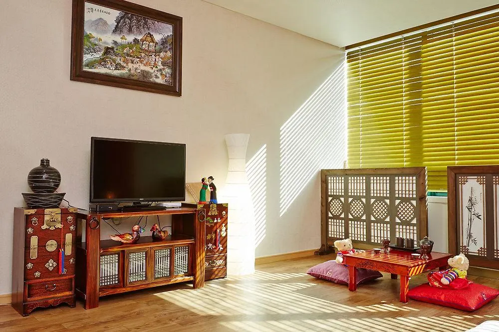 Seoul Sweet Theme Guest House Hotel